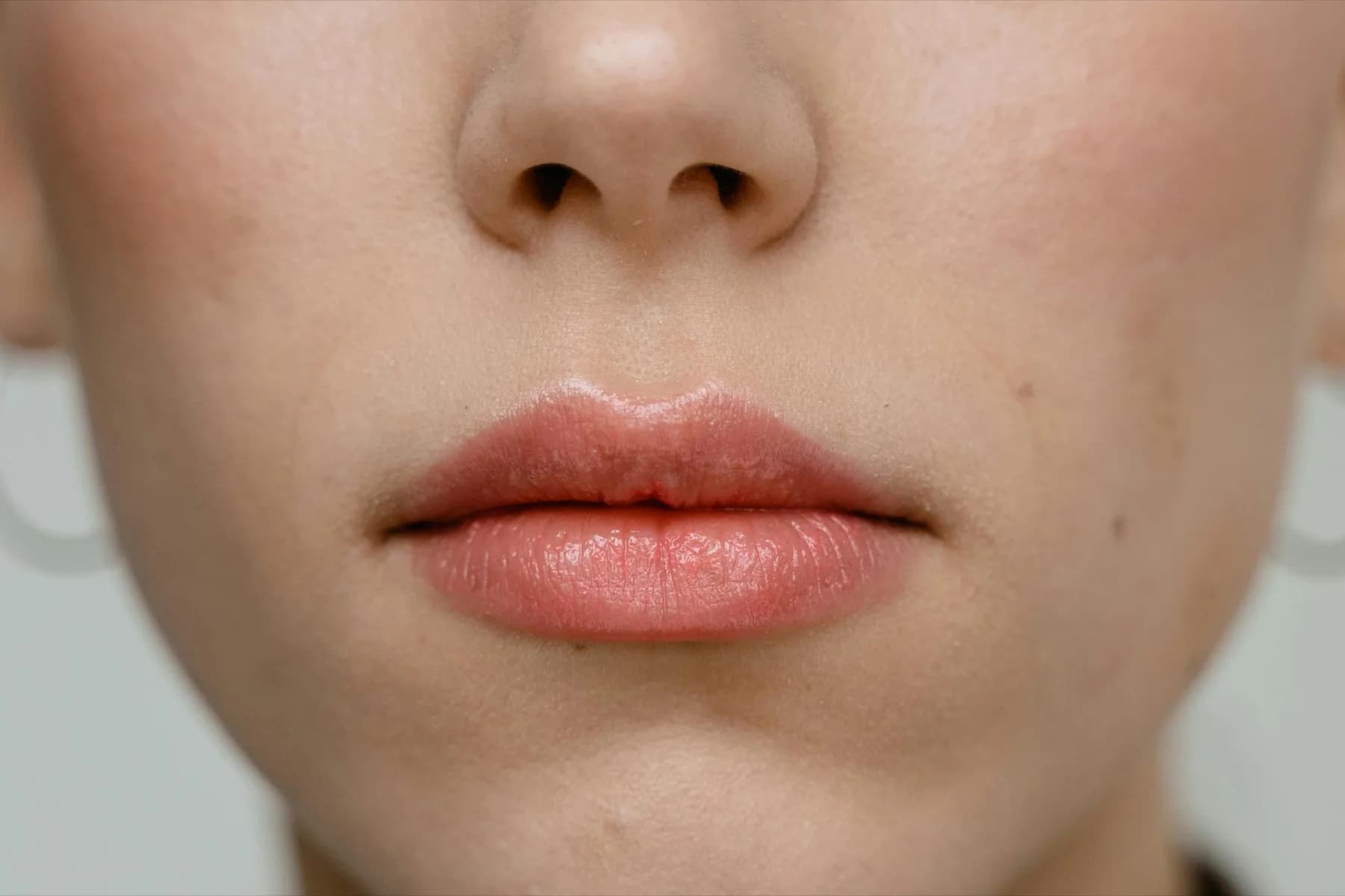 Résultat d’une dermopigmentation des lèvres, couleur ravivée et effet lumineux naturel